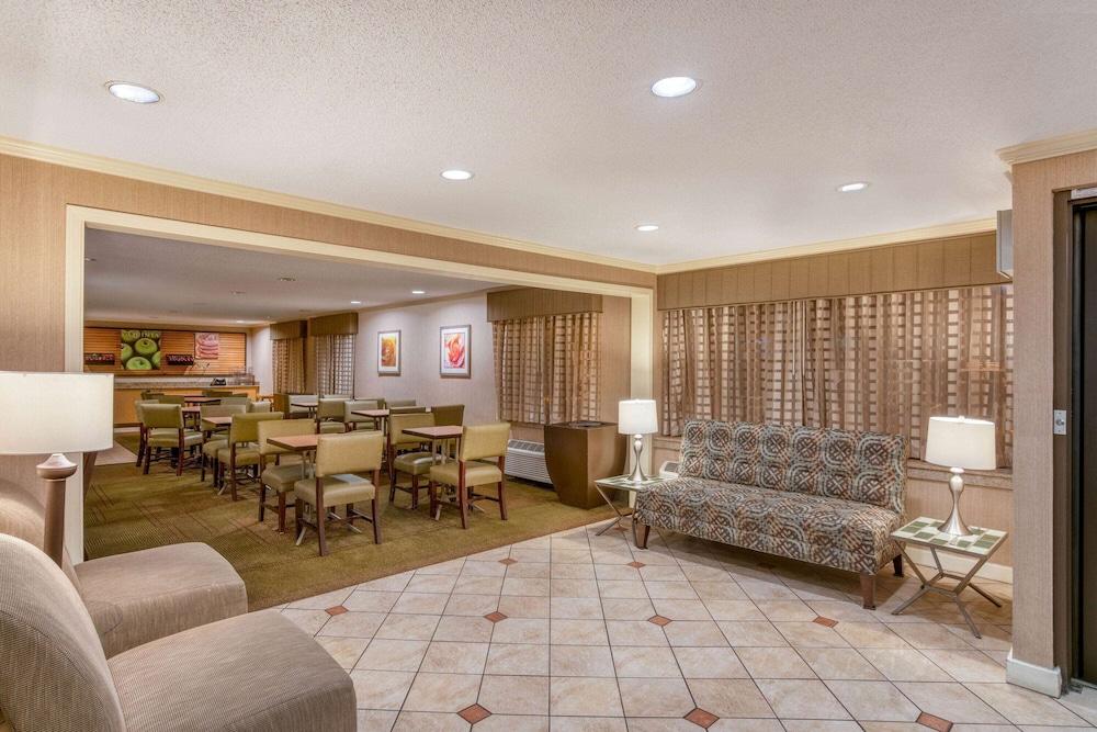 La Quinta By Wyndham Nashville Airport Buitenkant foto
